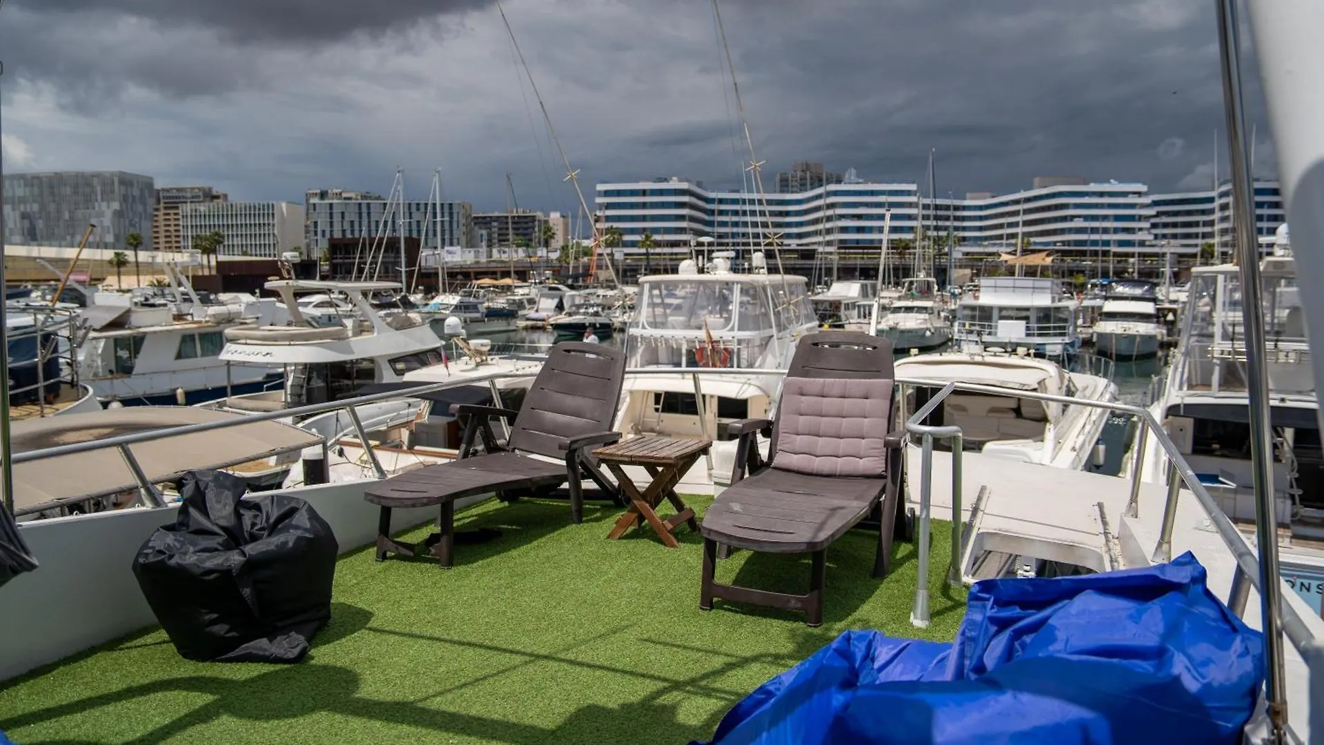 Hotel Aloha Boat à Barcelone Bateau-hôtel